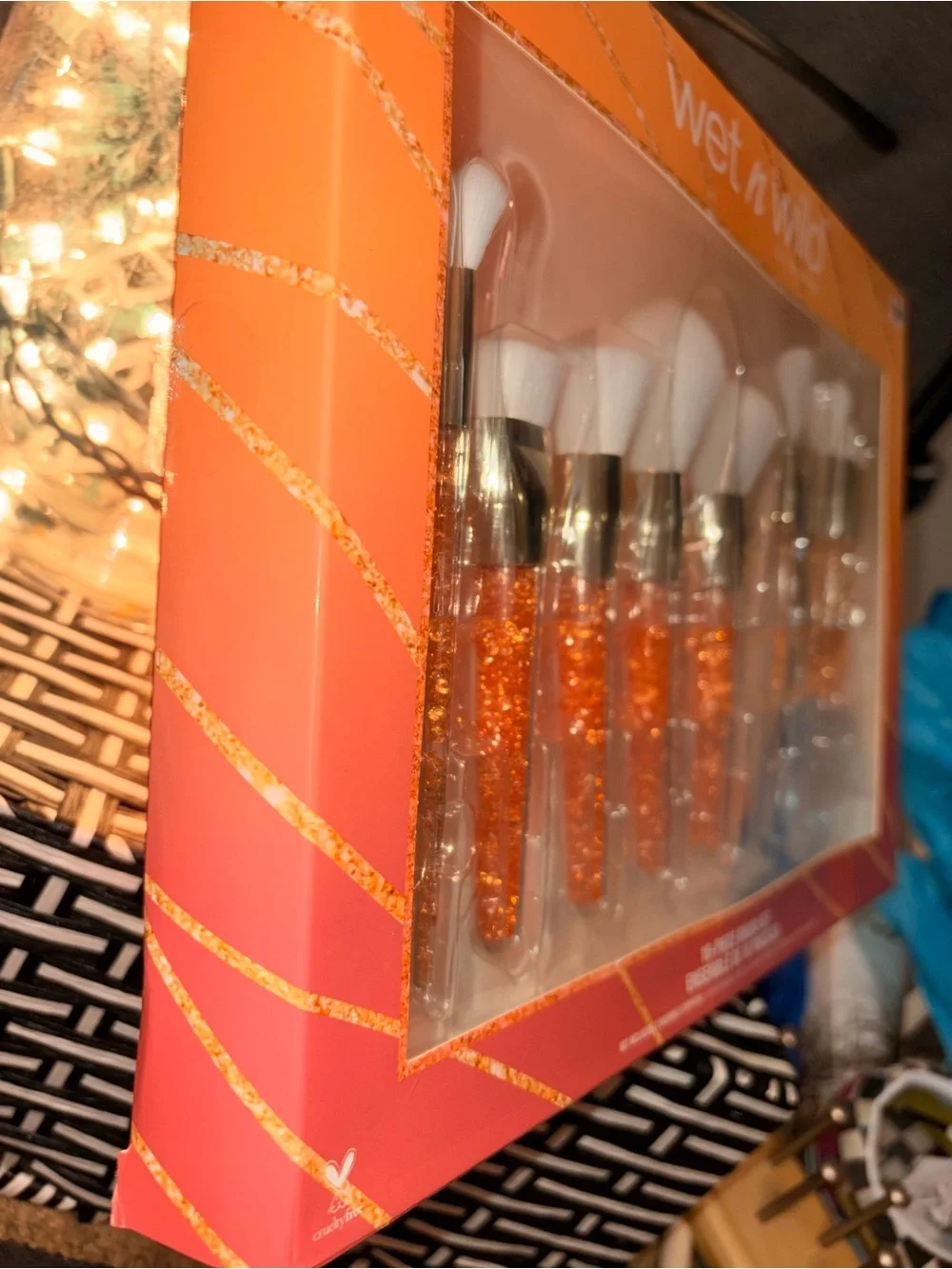 Brand New Wet n Wild 10-Piece Pro Brush Set - Peach Crystal Handles